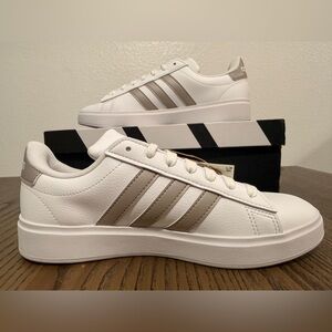 Adidas Grand Court 2.0 Cloudfoam White Platinum Metallic Size 6 Women GW9215
